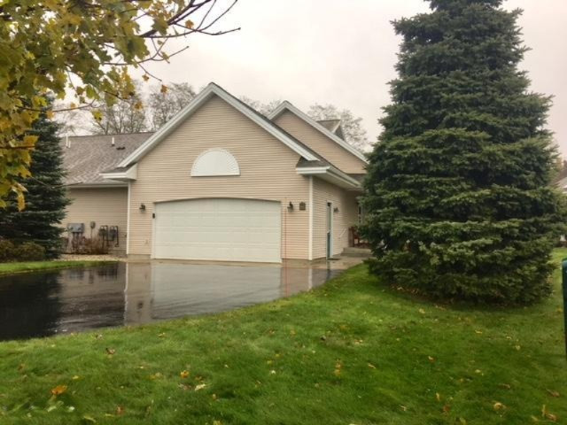 280 Lighthouse Way North Manistee, MI 49660 - Photo 2 of 34 IMG_4280