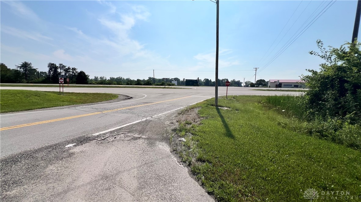 7415 Pleasant Plain Road Clayton, OH 45315 - Photo 11 of 13