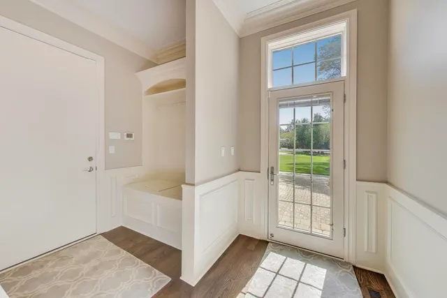 $2,999,000 | 19 Meadowview Road, Northfield, IL 60093