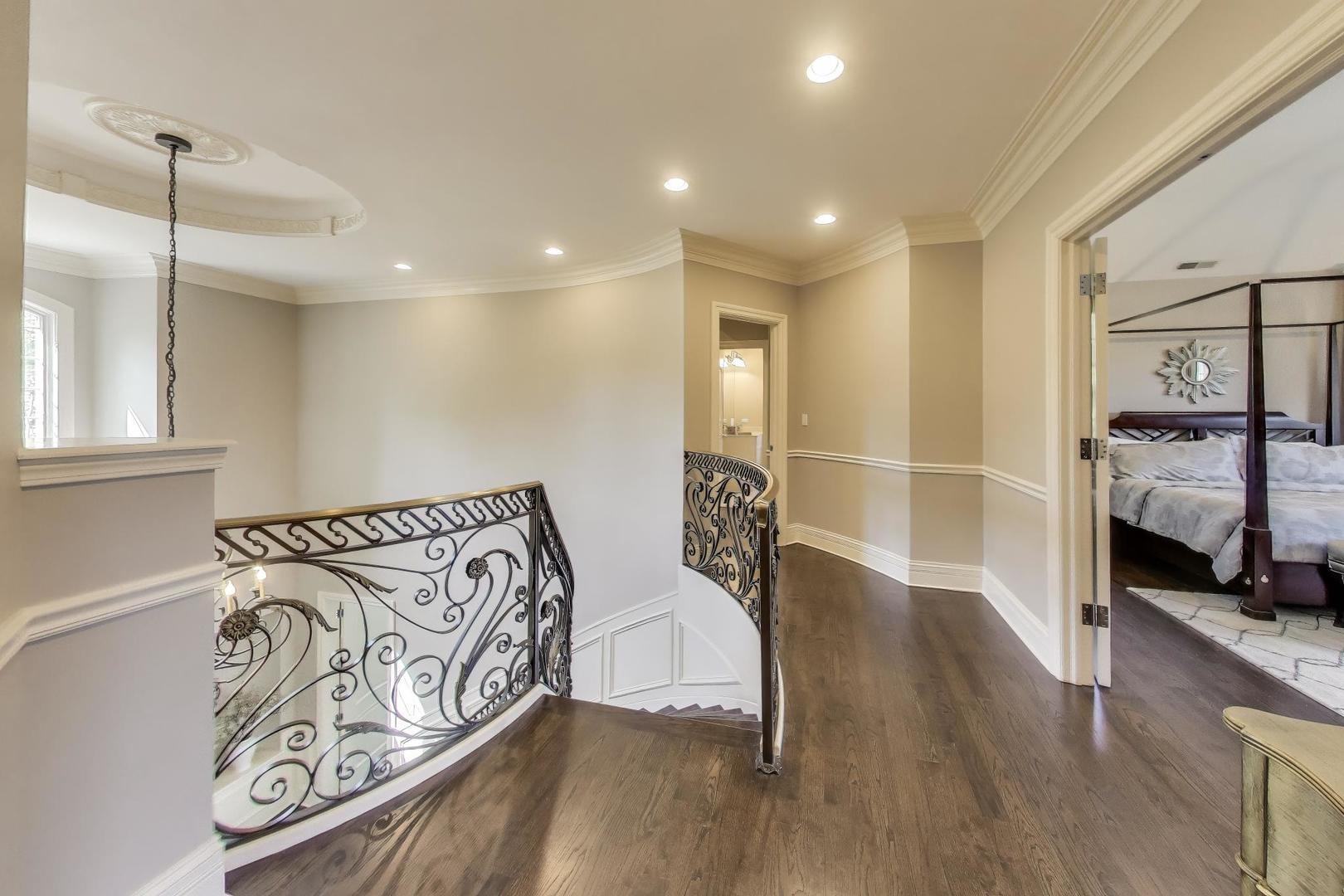 19 Meadowview Road Northfield, IL 60093 - Photo 22 of 65 a view of an entryway with wooden floor