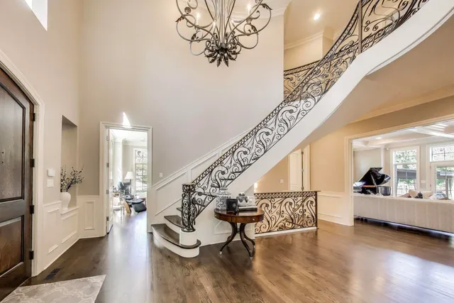 $2,999,000 | 19 Meadowview Road, Northfield, IL 60093