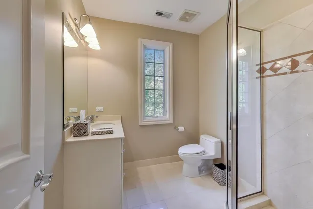 $2,999,000 | 19 Meadowview Road, Northfield, IL 60093