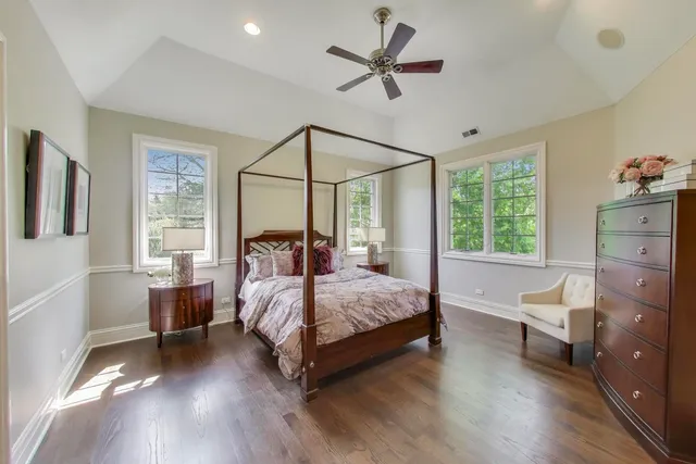 $2,999,000 | 19 Meadowview Road, Northfield, IL 60093