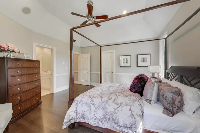 $2,999,000 | 19 Meadowview Road, Northfield, IL 60093