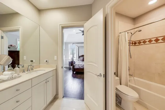 $2,999,000 | 19 Meadowview Road, Northfield, IL 60093