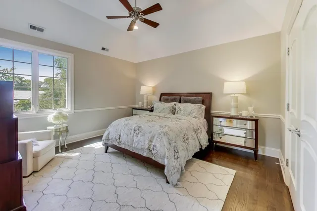 $2,999,000 | 19 Meadowview Road, Northfield, IL 60093