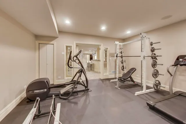 $2,999,000 | 19 Meadowview Road, Northfield, IL 60093