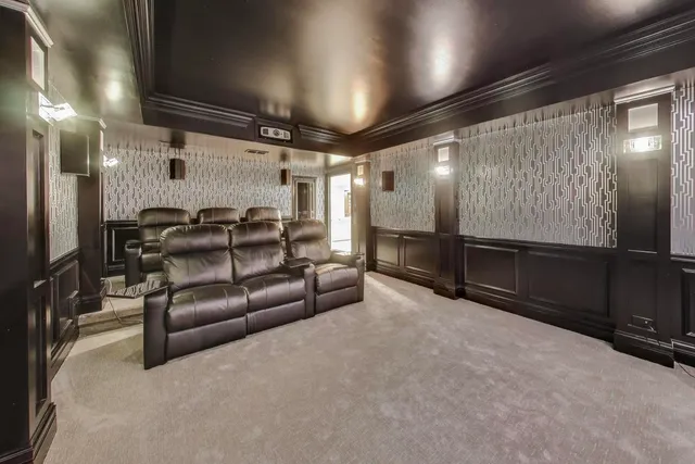 $2,999,000 | 19 Meadowview Road, Northfield, IL 60093