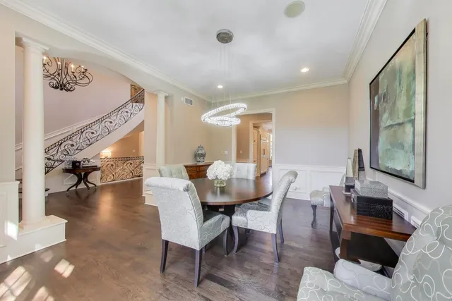 $2,999,000 | 19 Meadowview Road, Northfield, IL 60093