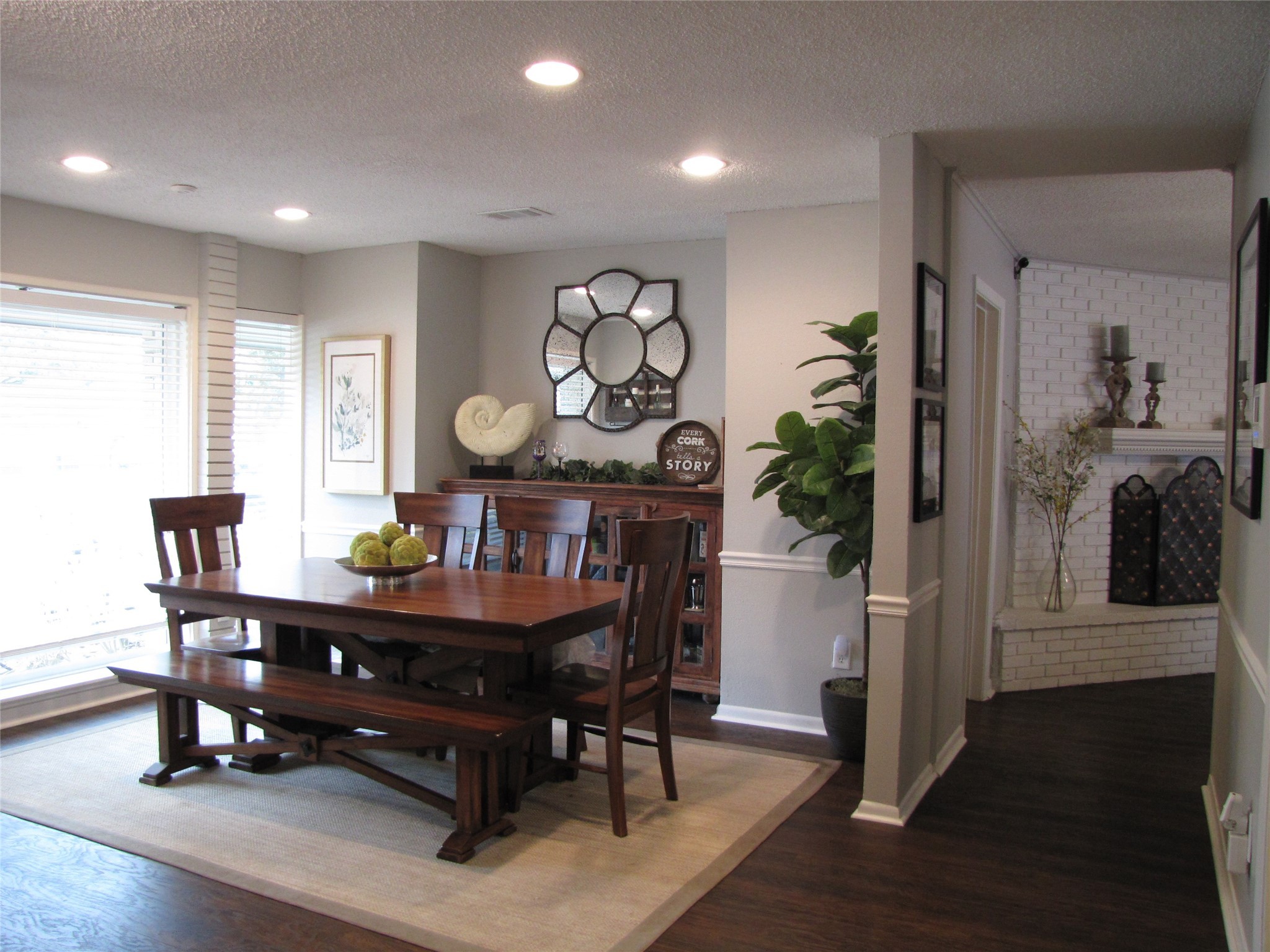 7902 Meadowcroft Drive Houston, TX 77063 - Photo 4 of 20 a room with furniture and wooden floor