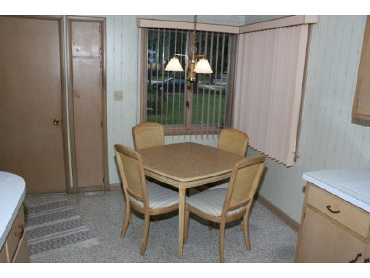 4620 Newcastle Road Rockford, IL 61108 - Photo 6 of 10 Gallery Image 6