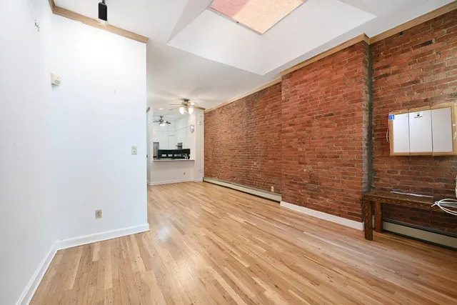 $639,999 | 261 12th Street, Unit 5B, Hoboken, NJ 07030