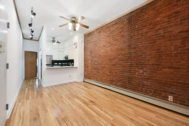 $639,999 | 261 12th Street, Unit 5B, Hoboken, NJ 07030