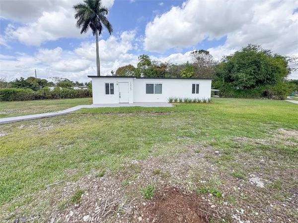 $530,000 | 15545 Arizona Road, Homestead, FL 33033