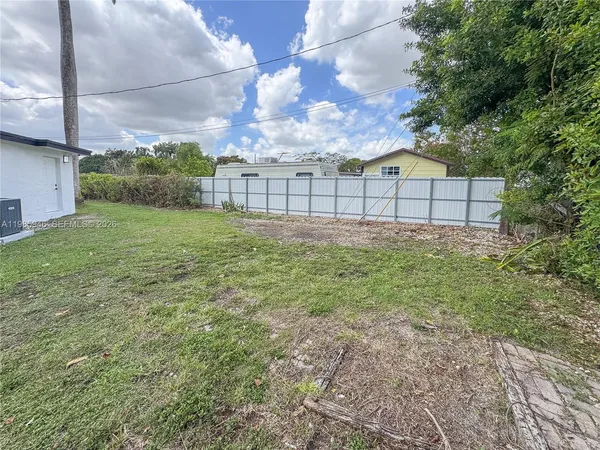 $530,000 | 15545 Arizona Road, Homestead, FL 33033