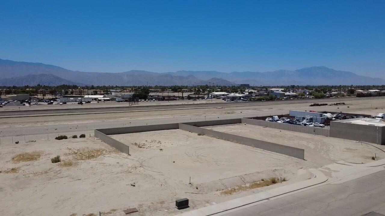 46157 Commerce Street Indio, CA 92201 - Photo 12 of 14 2026-05-21-13-03-37-551