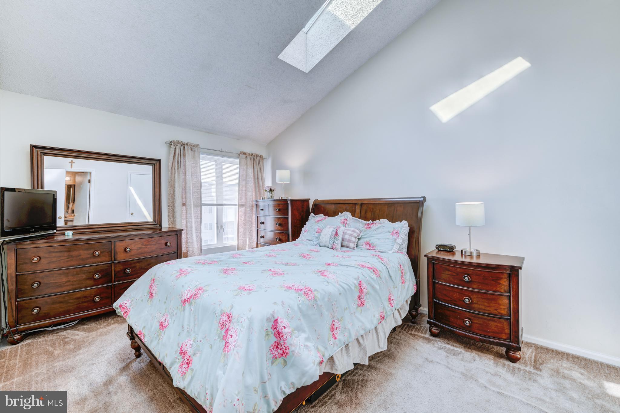 199 Devon Way Levittown, PA 19057 - Photo 11 of 16