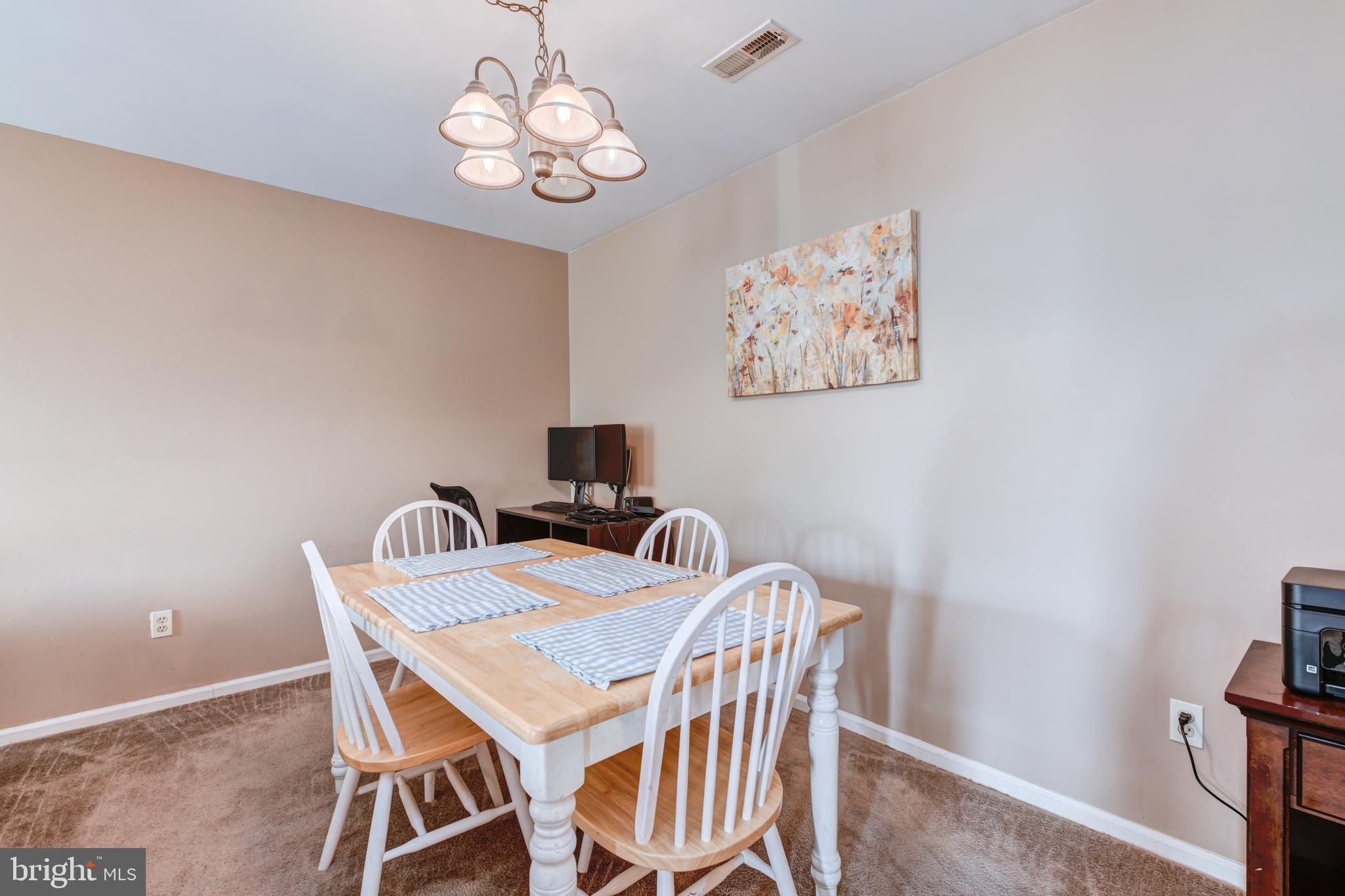 199 Devon Way Levittown, PA 19057 - Photo 6 of 16