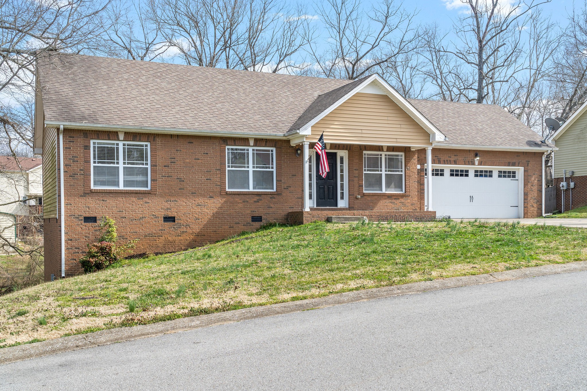 269 Shiloh Road Clarksville, TN 37042 - Photo 2 of 27 Gallery Image 2