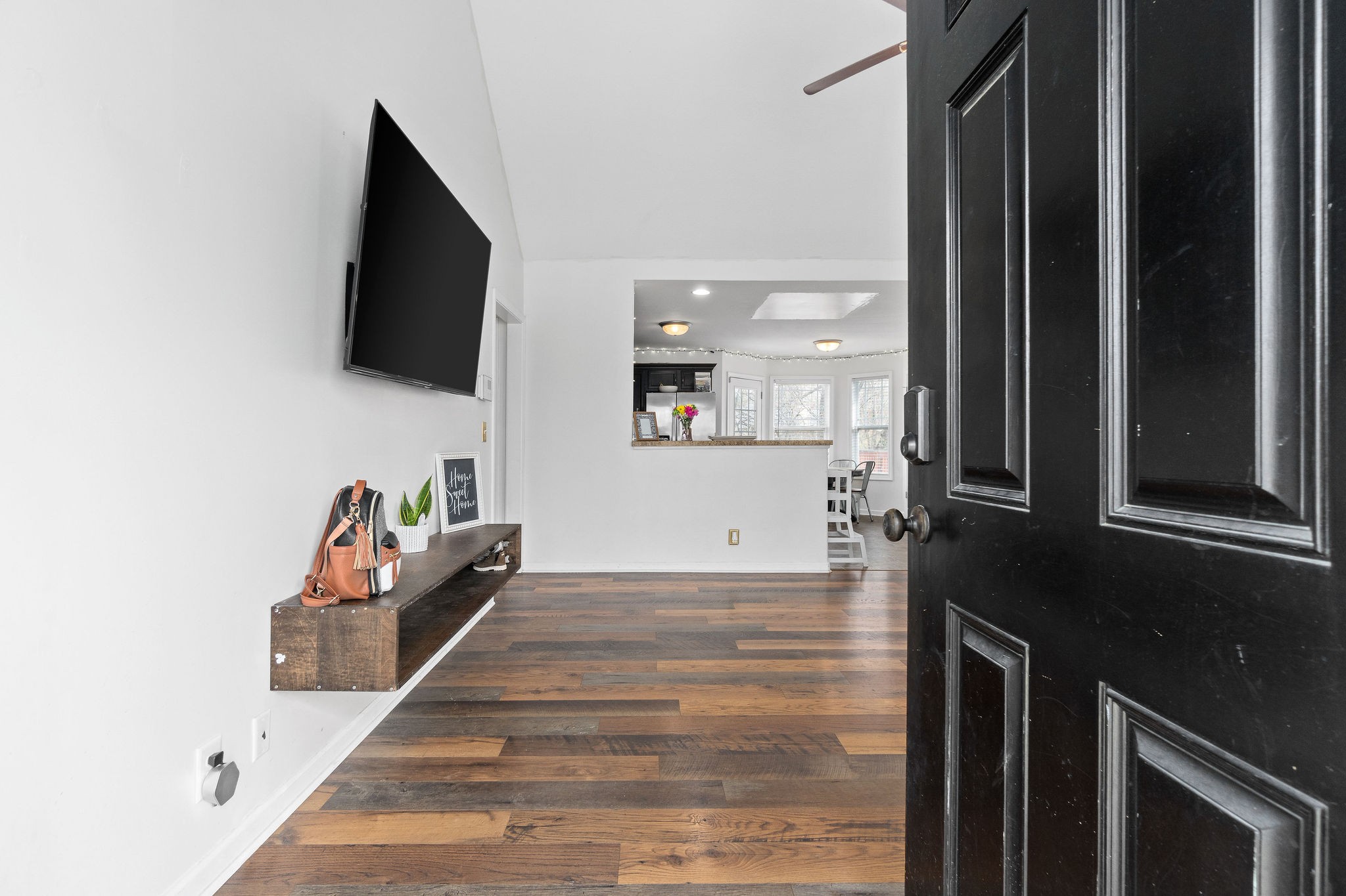 269 Shiloh Road Clarksville, TN 37042 - Photo 5 of 27 Gallery Image 5