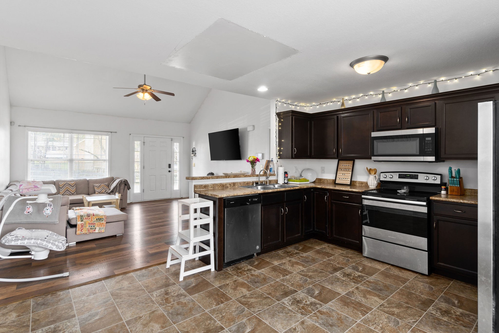 269 Shiloh Road Clarksville, TN 37042 - Photo 9 of 27 Gallery Image 9