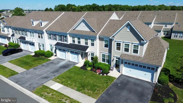 front view of house with a yard