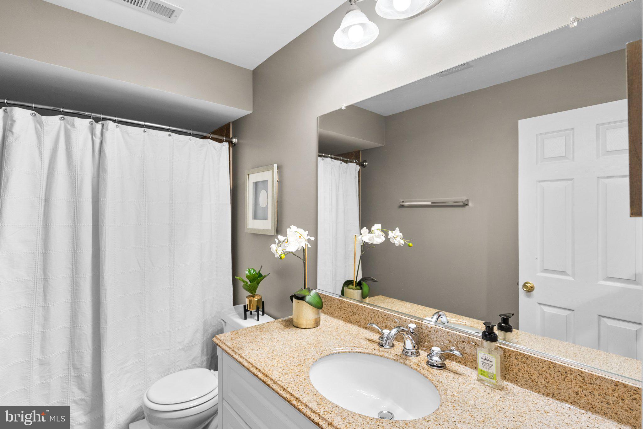 25884 Spring Farm Circle Chantilly, VA 20152 - Photo 30 of 47 Gallery Image 30