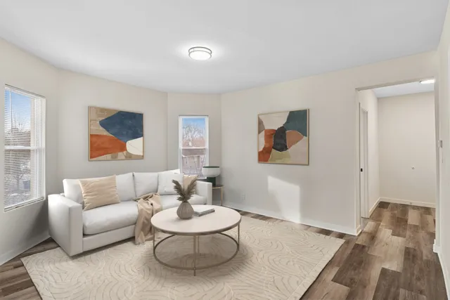 $1,950 | 515 George Avenue, Unit 1, Waukegan, IL 60085