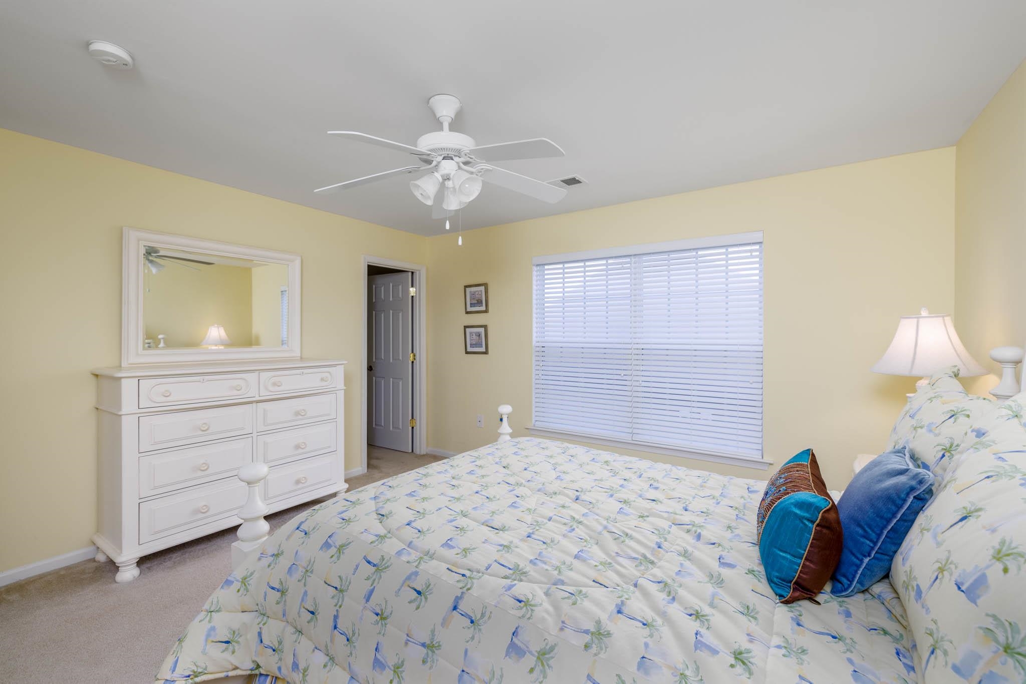118 Aberdeen Way Rio Grande, NJ 08242 - Photo 28 of 35 a bedroom with a bed and a window