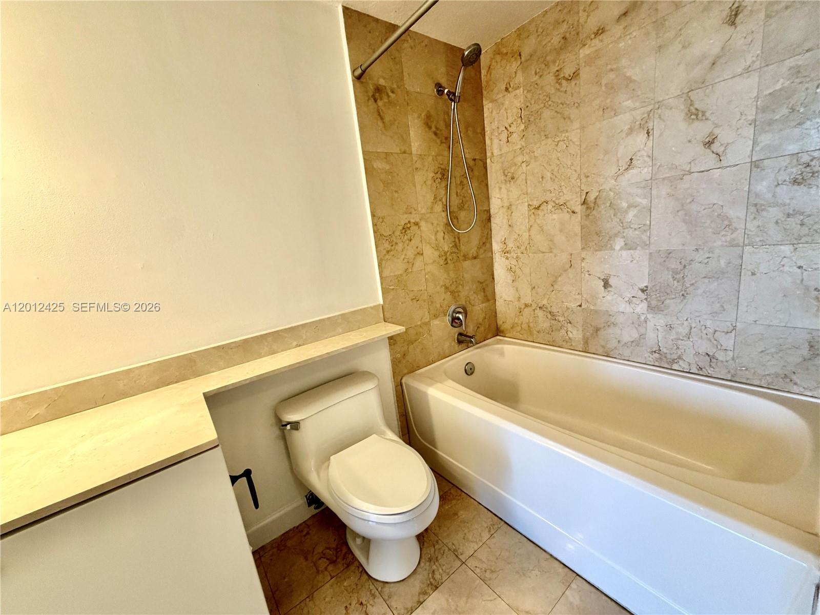 170 Southeast 14th Street, Unit 2906 Miami, FL 33131 - Photo 22 of 33