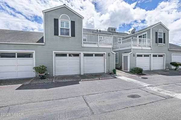 $479,000 | 712 Pebble Beach Place, Santa Maria, CA 93454