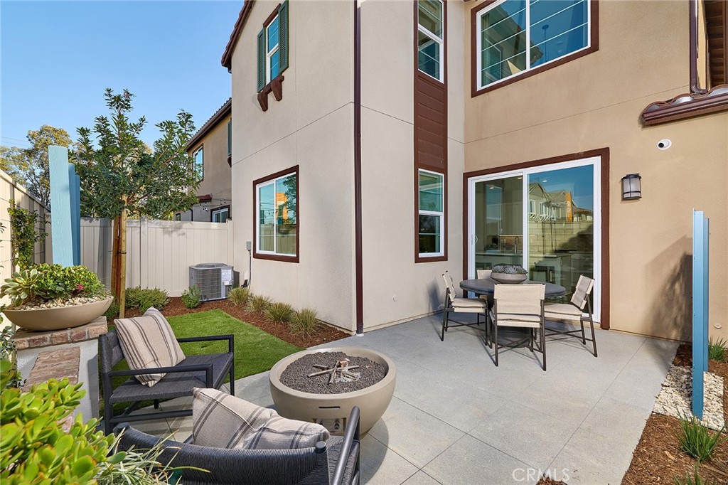 12688 Rosemount Road Eastvale, CA 92880 - Photo 7 of 40