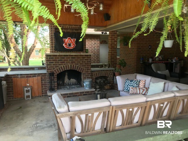 52 Homestead Lane Brewton, AL 36426 - Photo 2 of 30