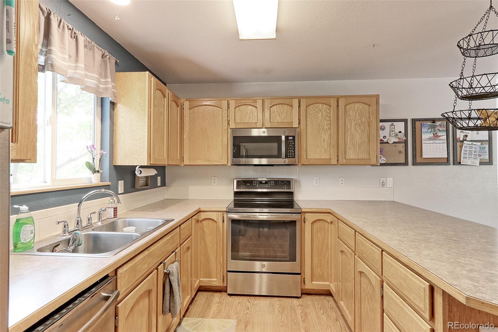 2714 Pleasant Valley Road Fort Collins, CO 80521 - Photo 7 of 35 Gallery Image 7