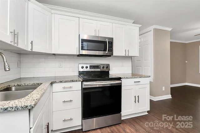 $1,480 | 2213 Kennesaw Drive, Charlotte, NC 28216