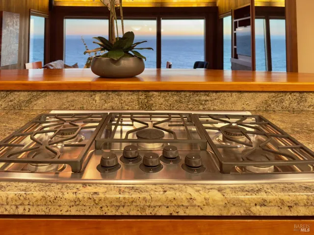 $2,975,000 | 33755 Yardarm Drive, The Sea Ranch, CA 95497