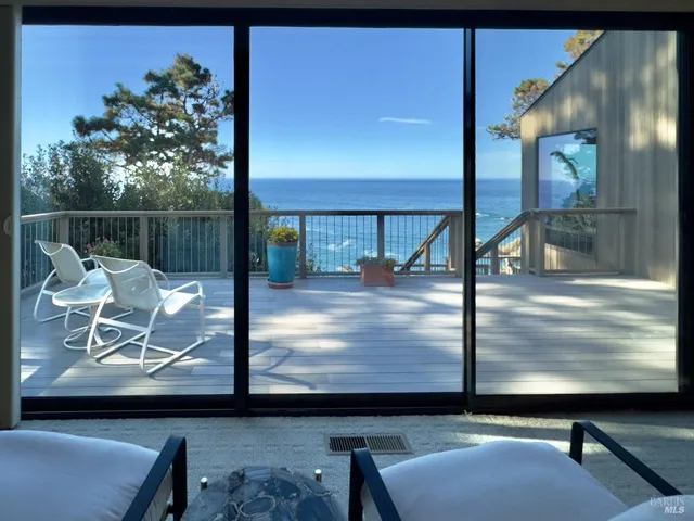 $2,975,000 | 33755 Yardarm Drive, The Sea Ranch, CA 95497