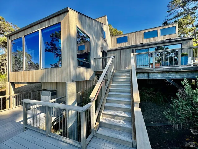 $2,975,000 | 33755 Yardarm Drive, The Sea Ranch, CA 95497