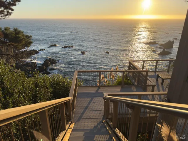 $2,975,000 | 33755 Yardarm Drive, The Sea Ranch, CA 95497