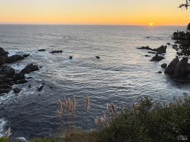 $2,975,000 | 33755 Yardarm Drive, The Sea Ranch, CA 95497