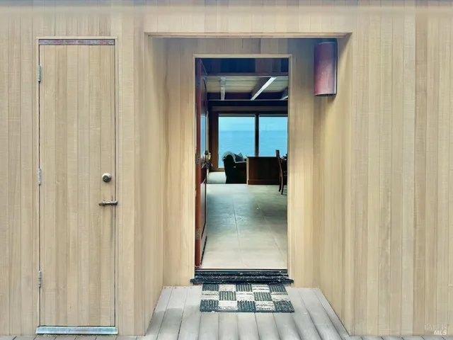 $2,975,000 | 33755 Yardarm Drive, The Sea Ranch, CA 95497