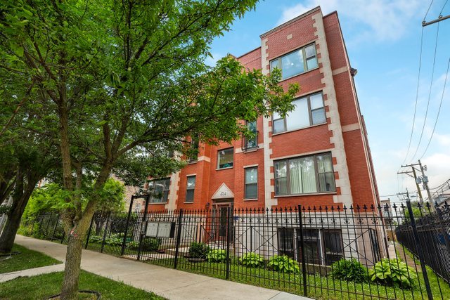 4714 South Evans Avenue, Unit 3N Chicago, IL 60615 - Photo 1 of 21 front view of a building