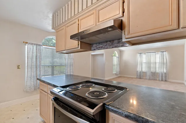 $1,825 | 2961 Viking Way, Tallahassee, FL 32308