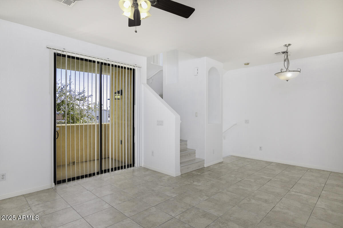 123 North Washington Street, Unit 22 Chandler, AZ 85225 - Photo 11 of 33 an empty room with windows