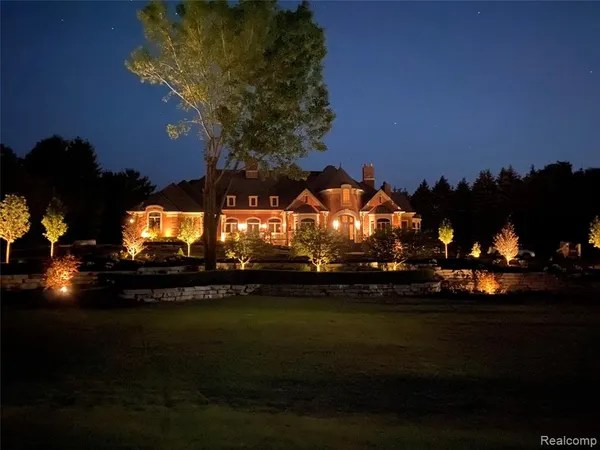 $2,999,950 | 5165 Abbey Drive, Rochester, MI 48306