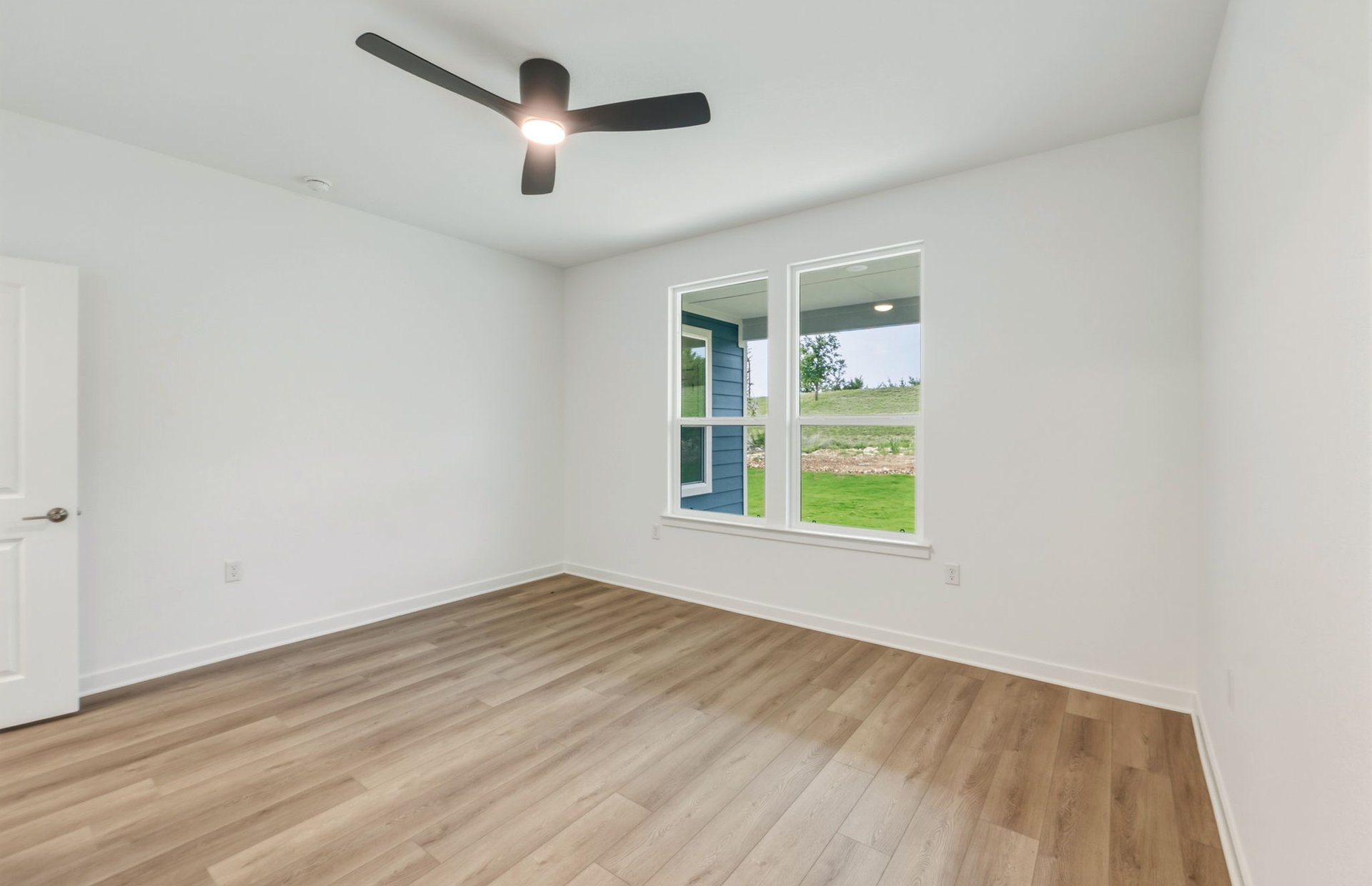 1004 Martingale Street Georgetown, TX 78633 - Photo 10 of 18