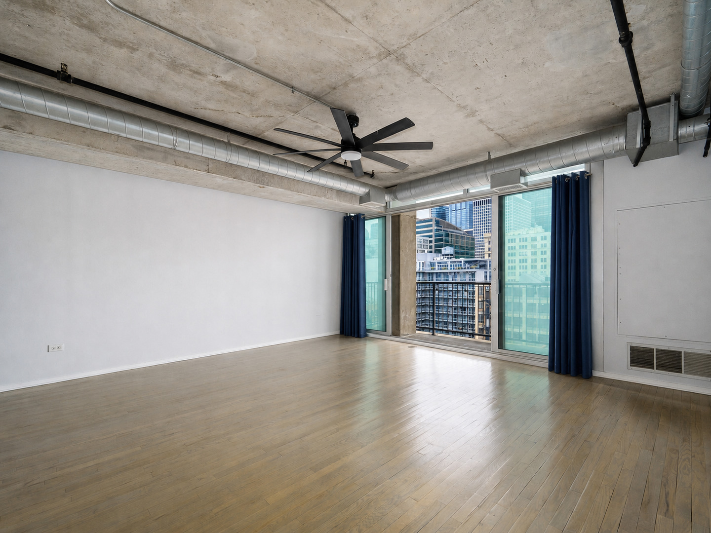 700 West Van Buren Street, Unit 1401 Chicago, IL 60607 - Photo 3 of 3