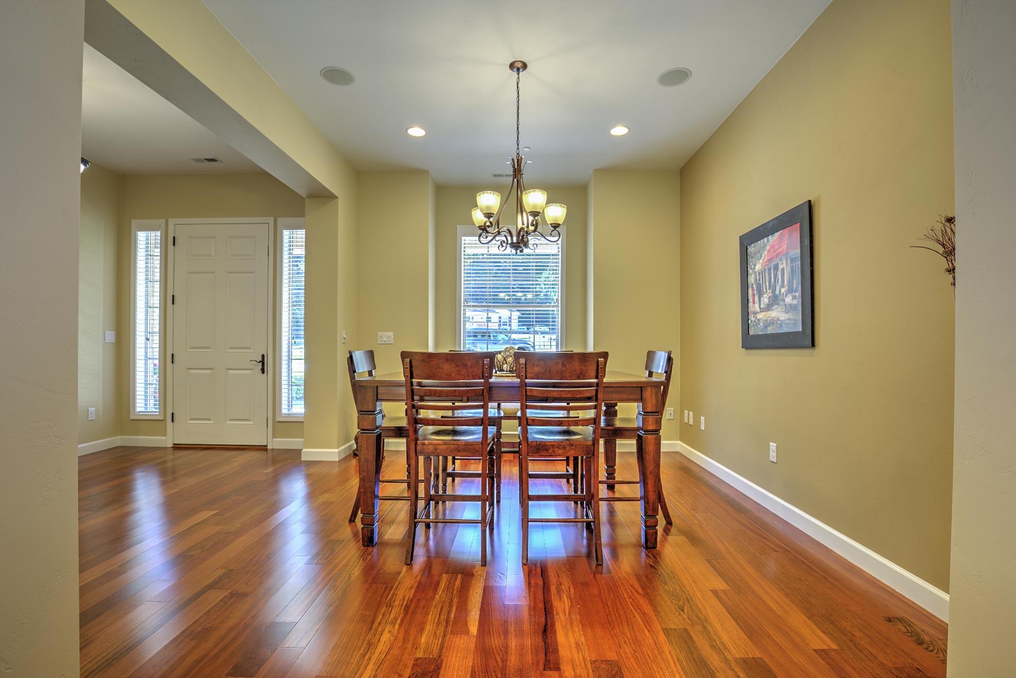 1050 Kessler Mill Road Salem, VA 24153 - Photo 4 of 34 DiningRm1