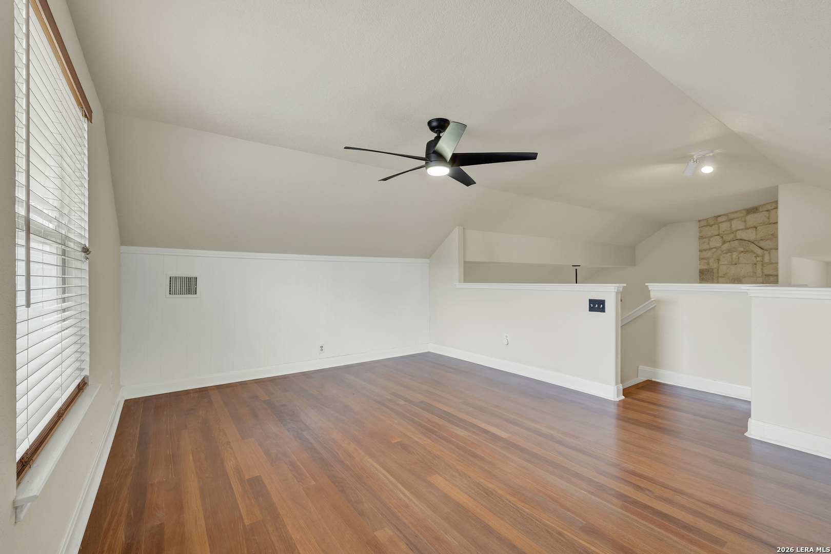 1840 Rustic Oak Lane Spring Branch, TX 78070 - Photo 4 of 50