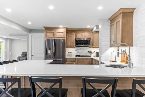 $1,750,000 | 11 Weeping Birches Lane, Thornton, NH 03285